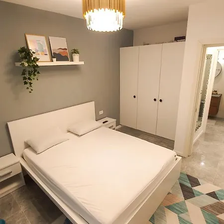 Yry Promenada - Mamaia Nord Beachfront Apartamento